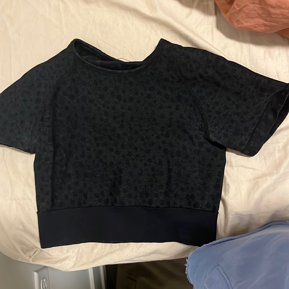 AYBL Cropped workout shirt - Picture 1 of 2